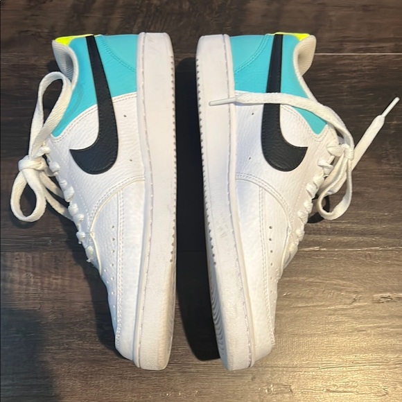 Nike White and Blue Athletic Shoes - Picture 4 of 7